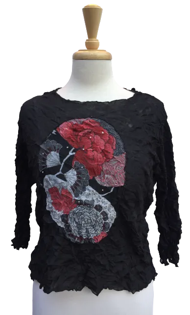 32 Long-sleeve crinkle top with Oriental floral print.  Made in France