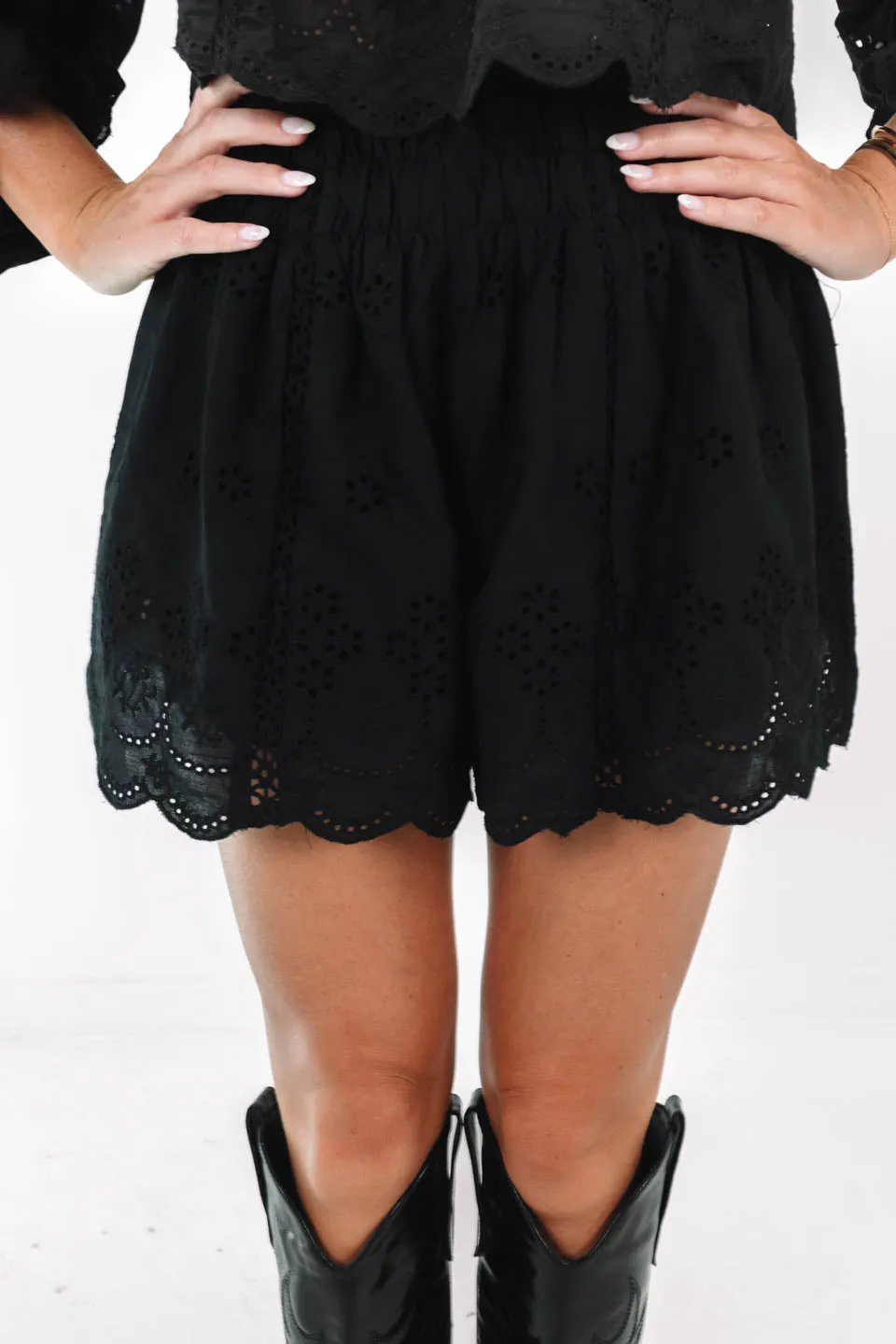 Boho Breeze Shorts - Black