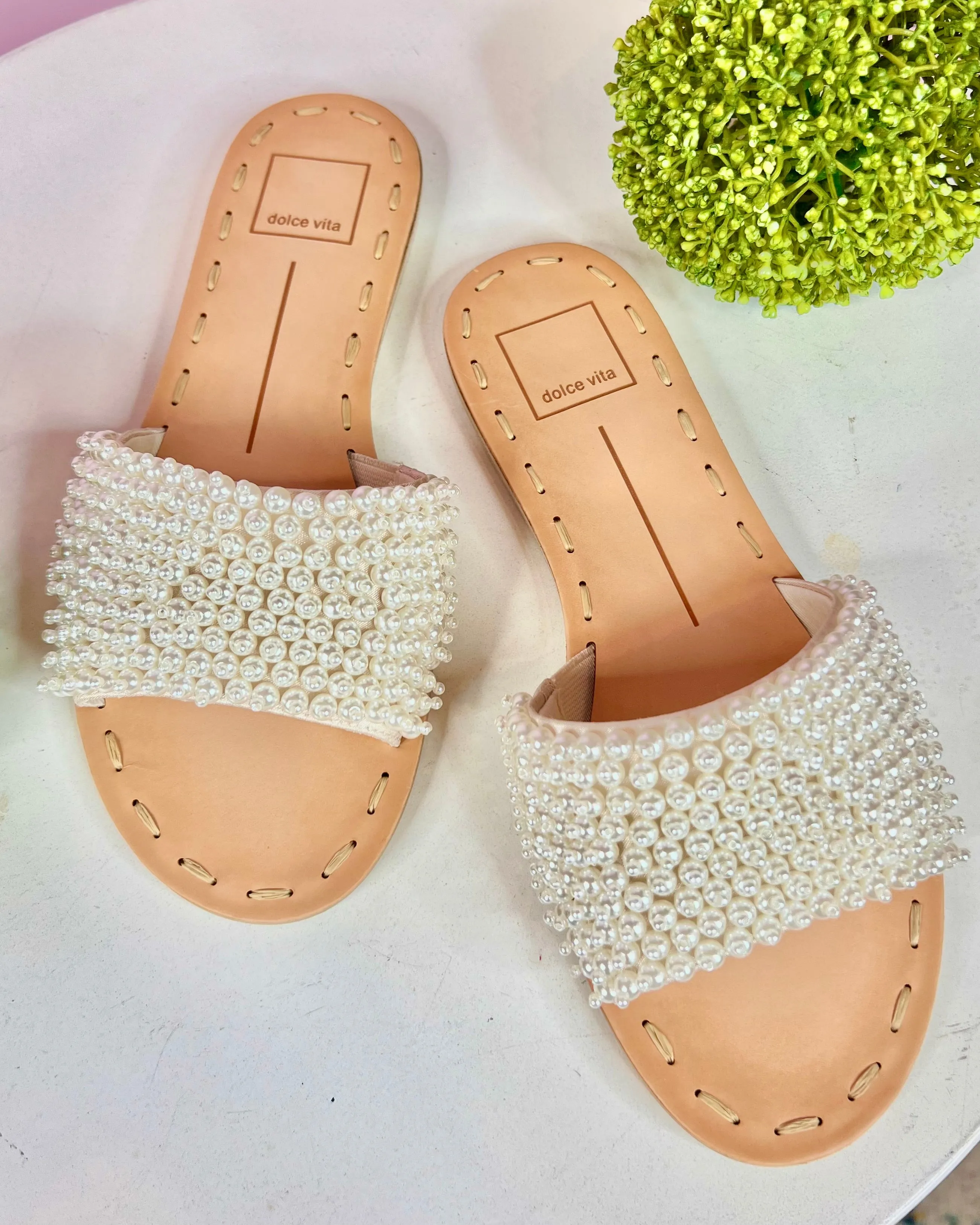 Dalon Dolce Vita Vanilla Pearl Sandles