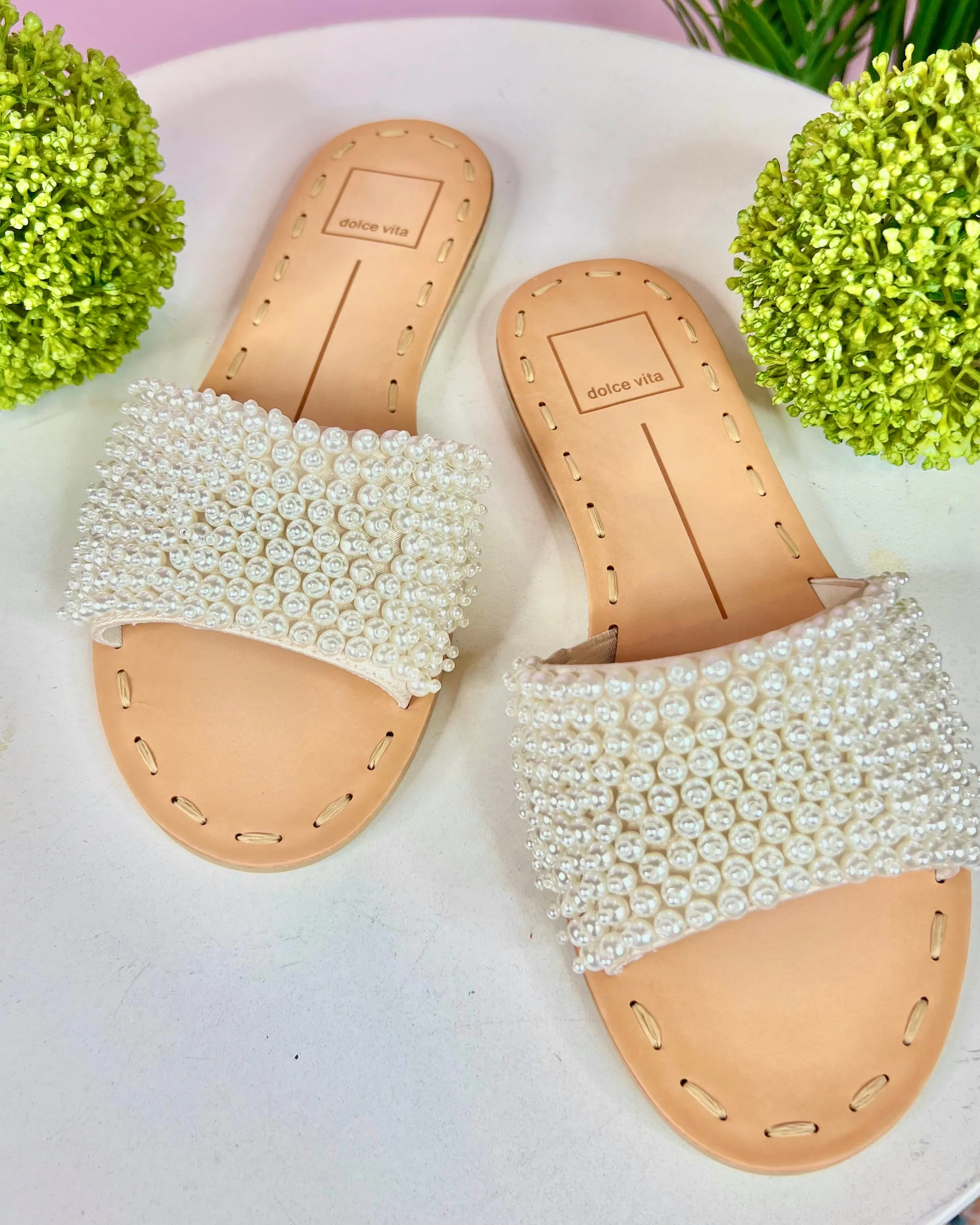 Dalon Dolce Vita Vanilla Pearl Sandles