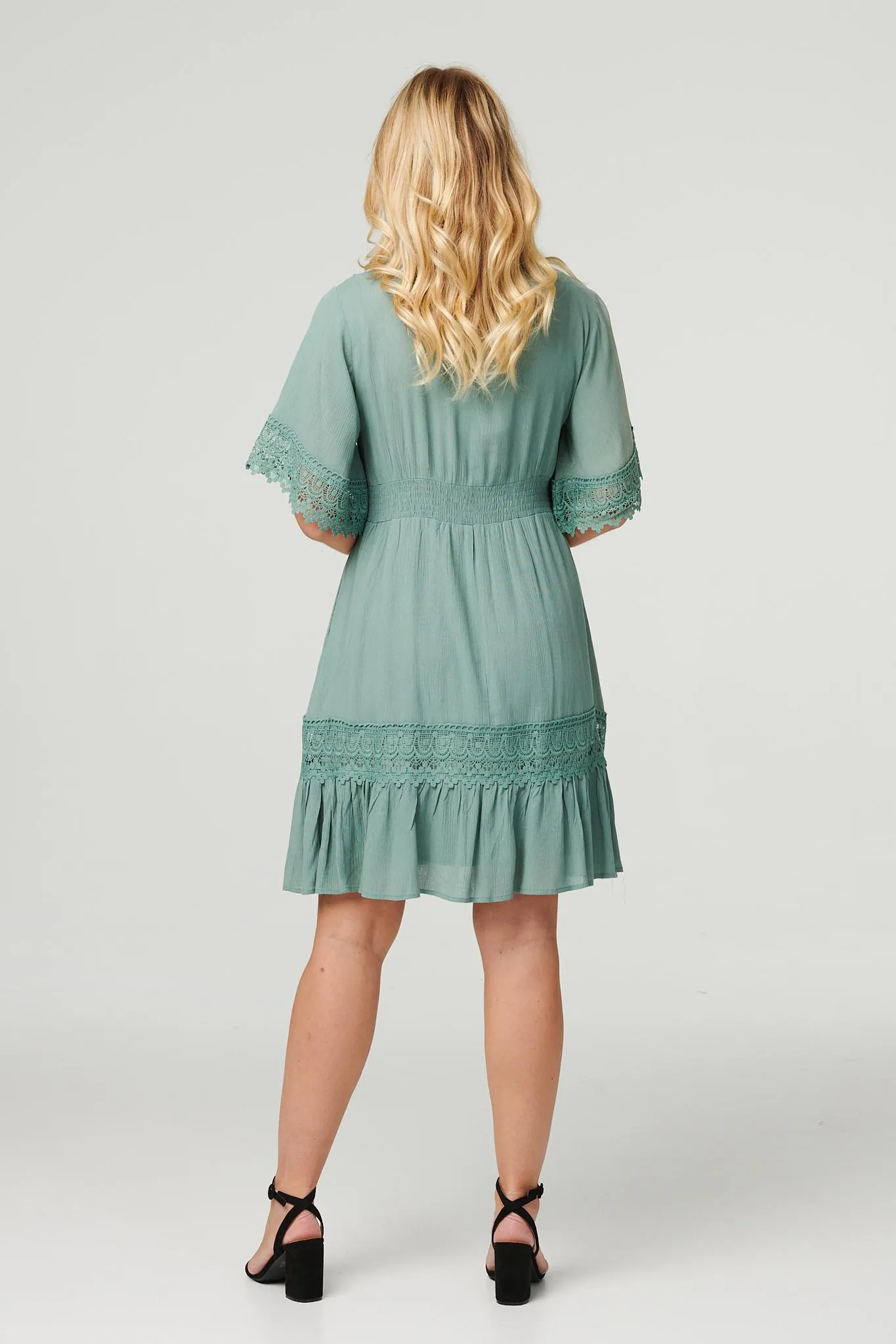 Lace Detail 1/2 Sleeve Short Dress