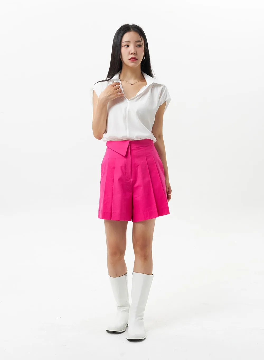 Pleated Shorts OU323