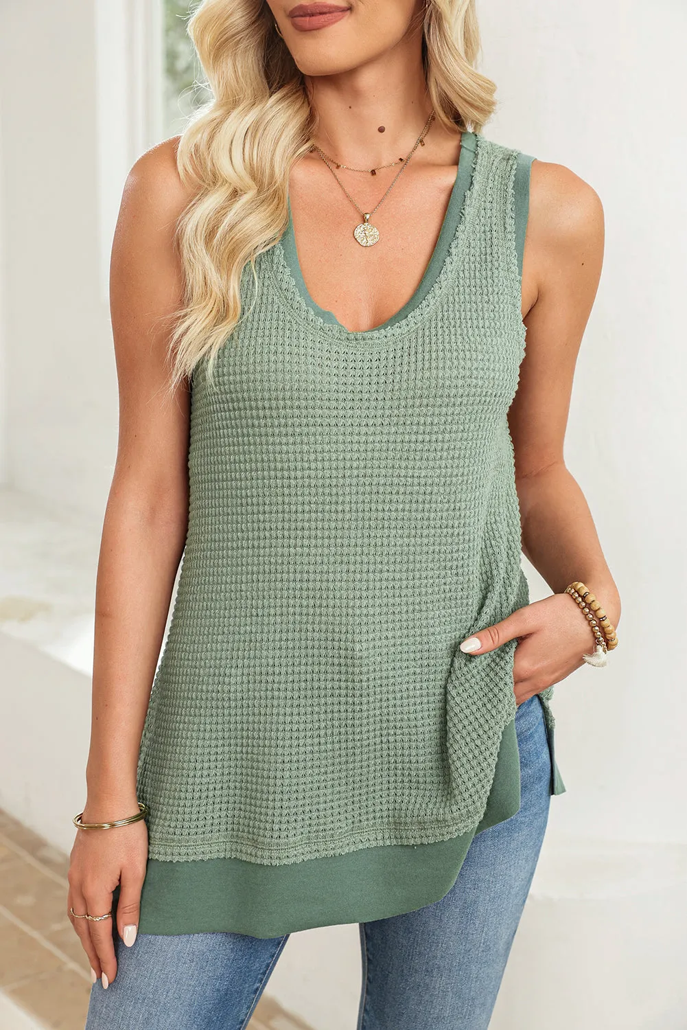 White Scoop Neck Waffle Knit Splicing Flowy Vest